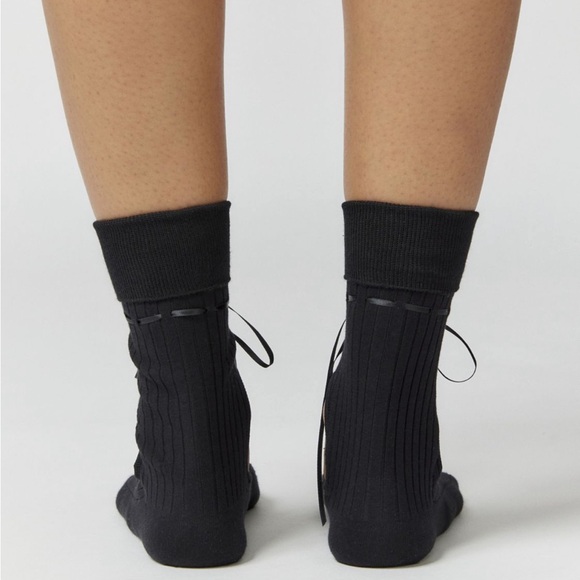 UO Open-Front lace up socks - Picture 2 of 7